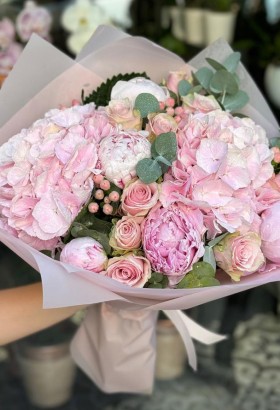 Peony Bliss bouquet