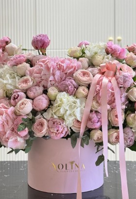 Luxe Box Arrangement