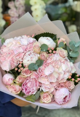Peony Bliss bouquet