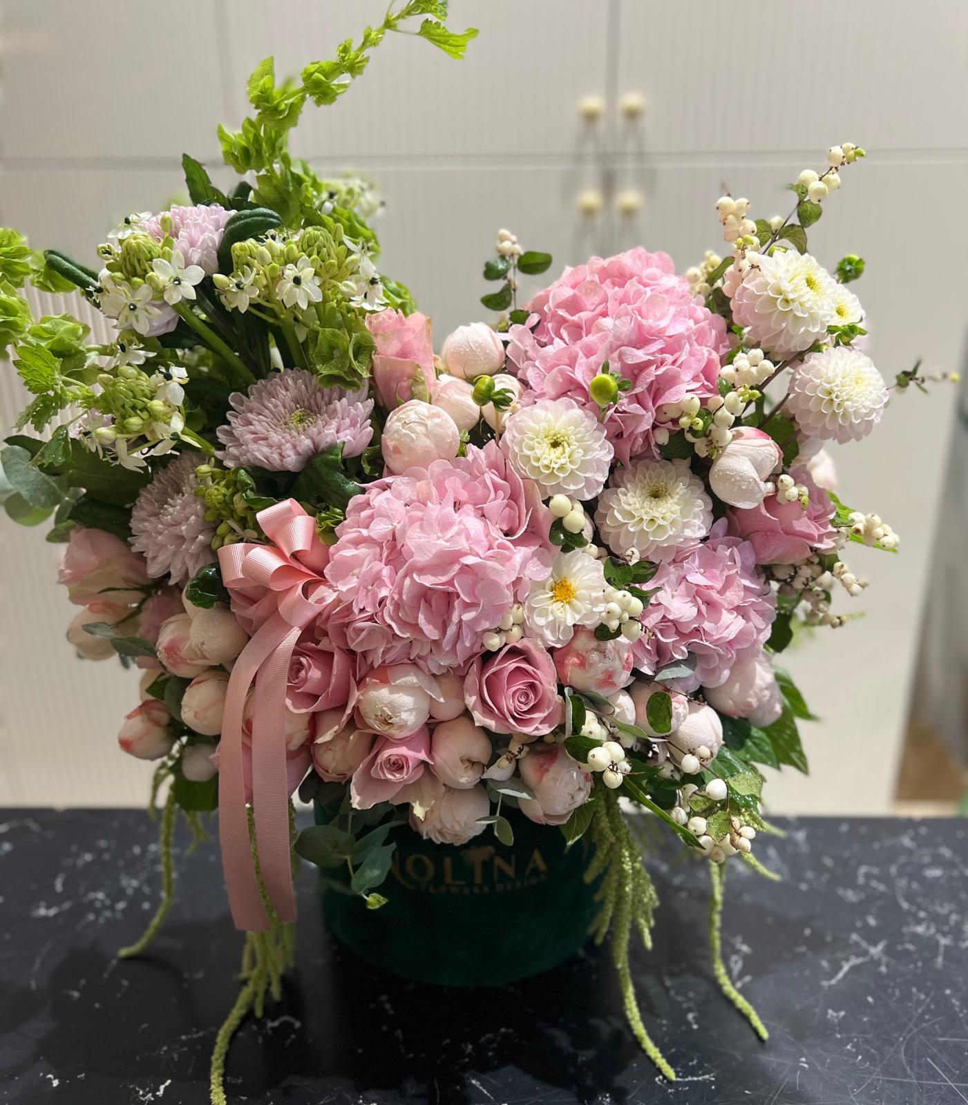 Maison Floral Box Arragement