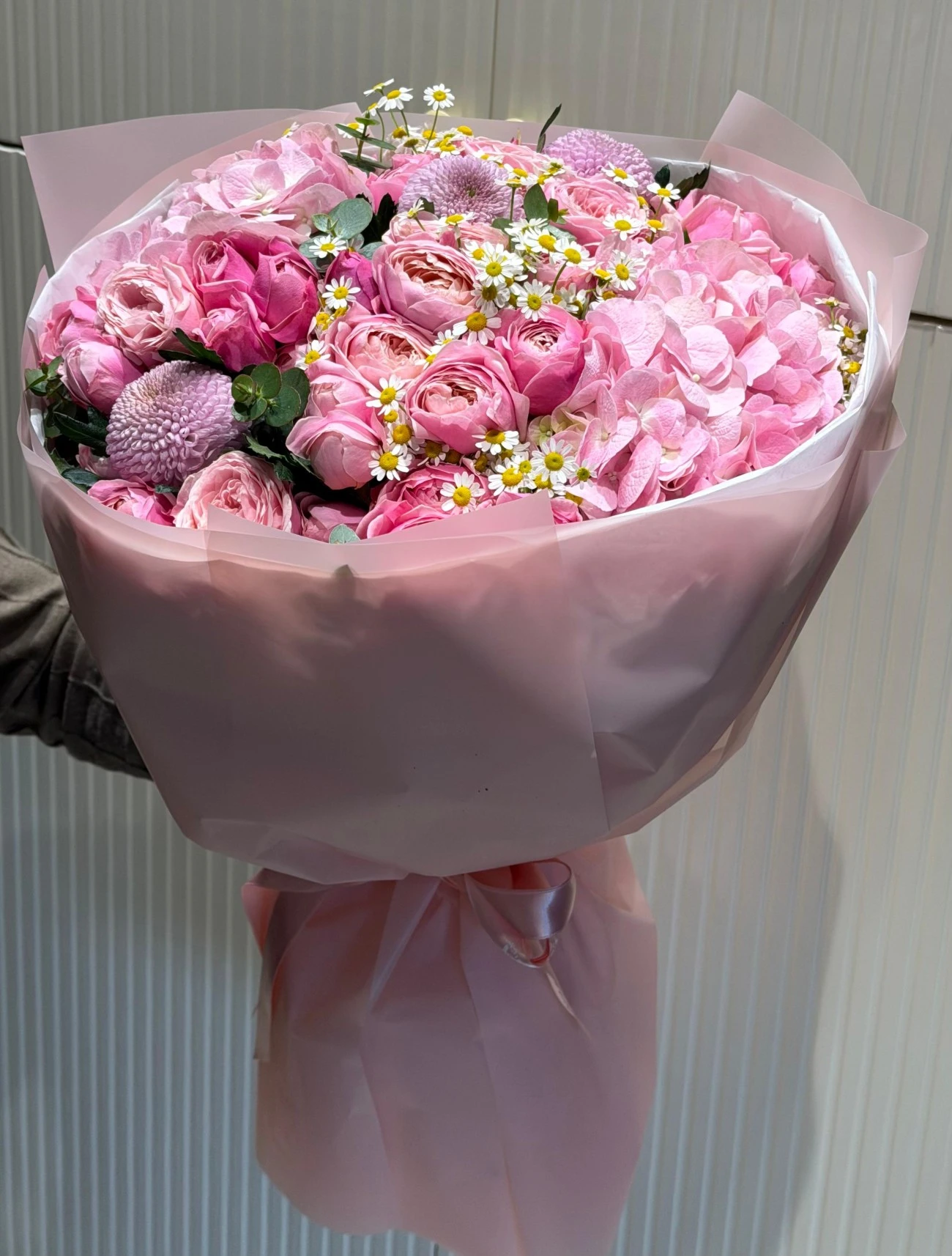 Daisy in pink Bouquet