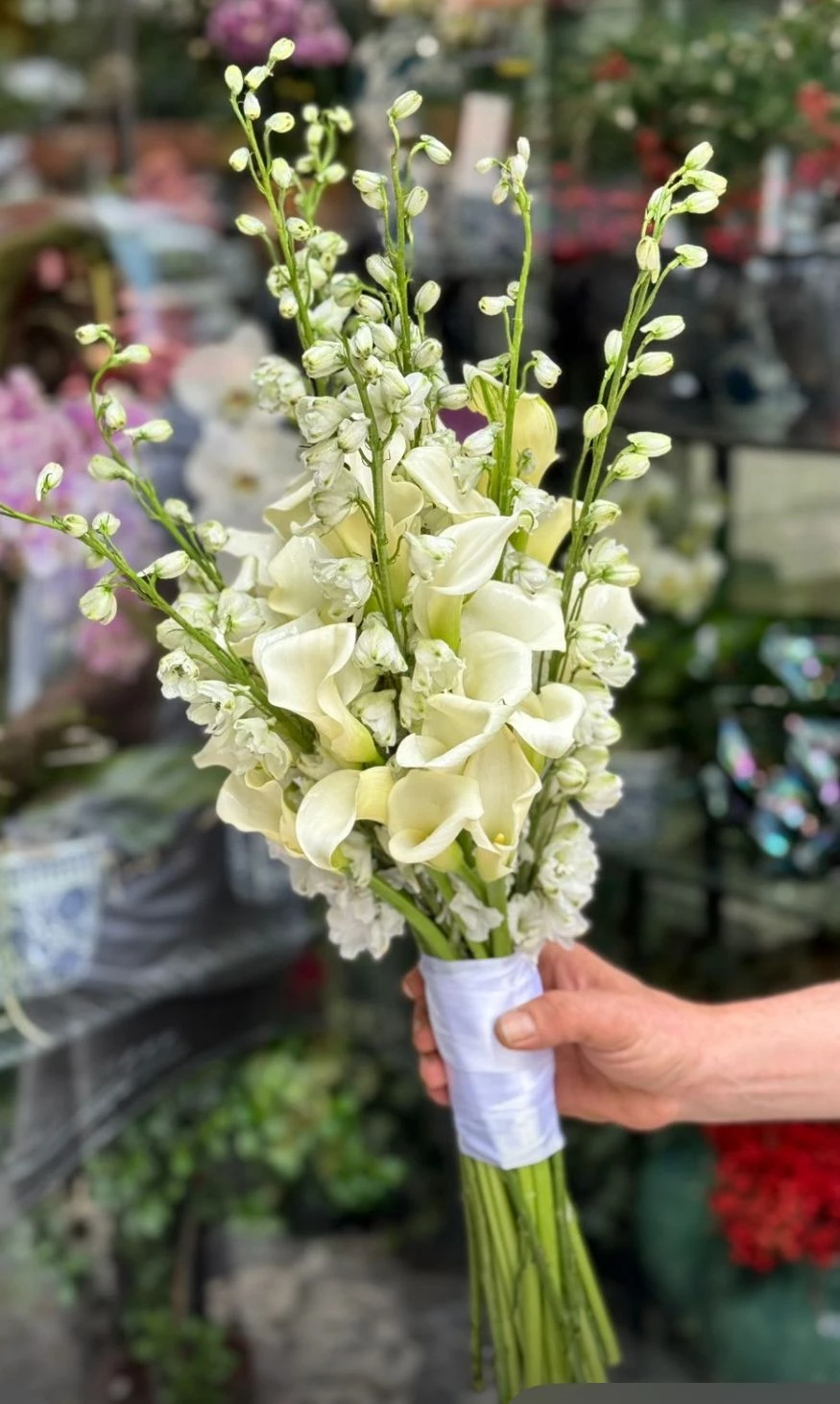 White cala bridal bouquet