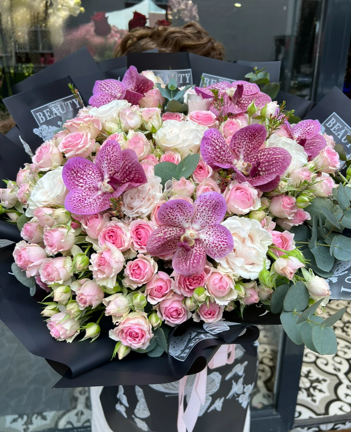 Gül ve  Orkide Buketi