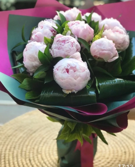 Pink Poenia Şakayık Buket